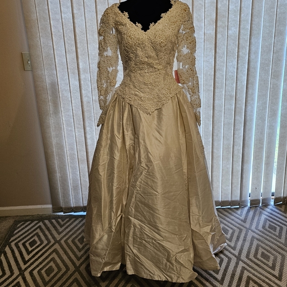 Lace Long-Sleeve Wedding Dress in Cream - Picture 1 of 5